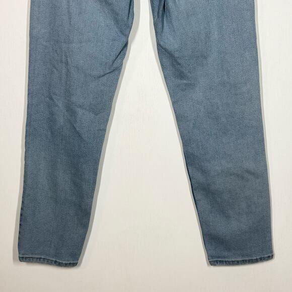 American Eagle Mom Jeans Size 6 Blue Denim Tapered High Rise Med Wash Distressed - Picture 6 of 10
